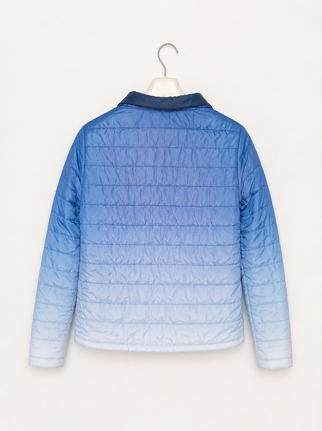🩵 Ladies Large Ombre Puffer Jacket – Excellent Condition 🩵